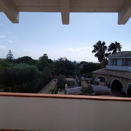 Hotel Tre Lune Villasimius Exterior photo